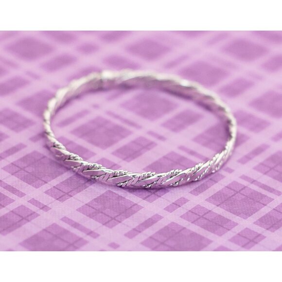 Vintage Braided Rope Simple Bangle Bracelet 7 3/4 Inch by Avon - V12 - Picture 1 of 3